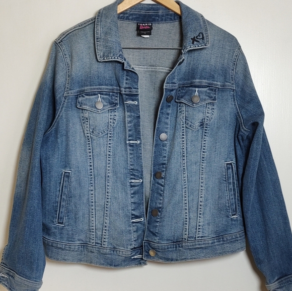 Torrid Barbie Women's Blue Button Down Denim Jacket - Picture 1 of 11